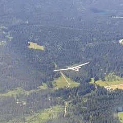 Flugwegposition um 09:53:55: Aufgenommen in der Nähe von Okres Prachatice, Tschechien in 1789 Meter